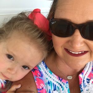 Meet your Posher, Juli